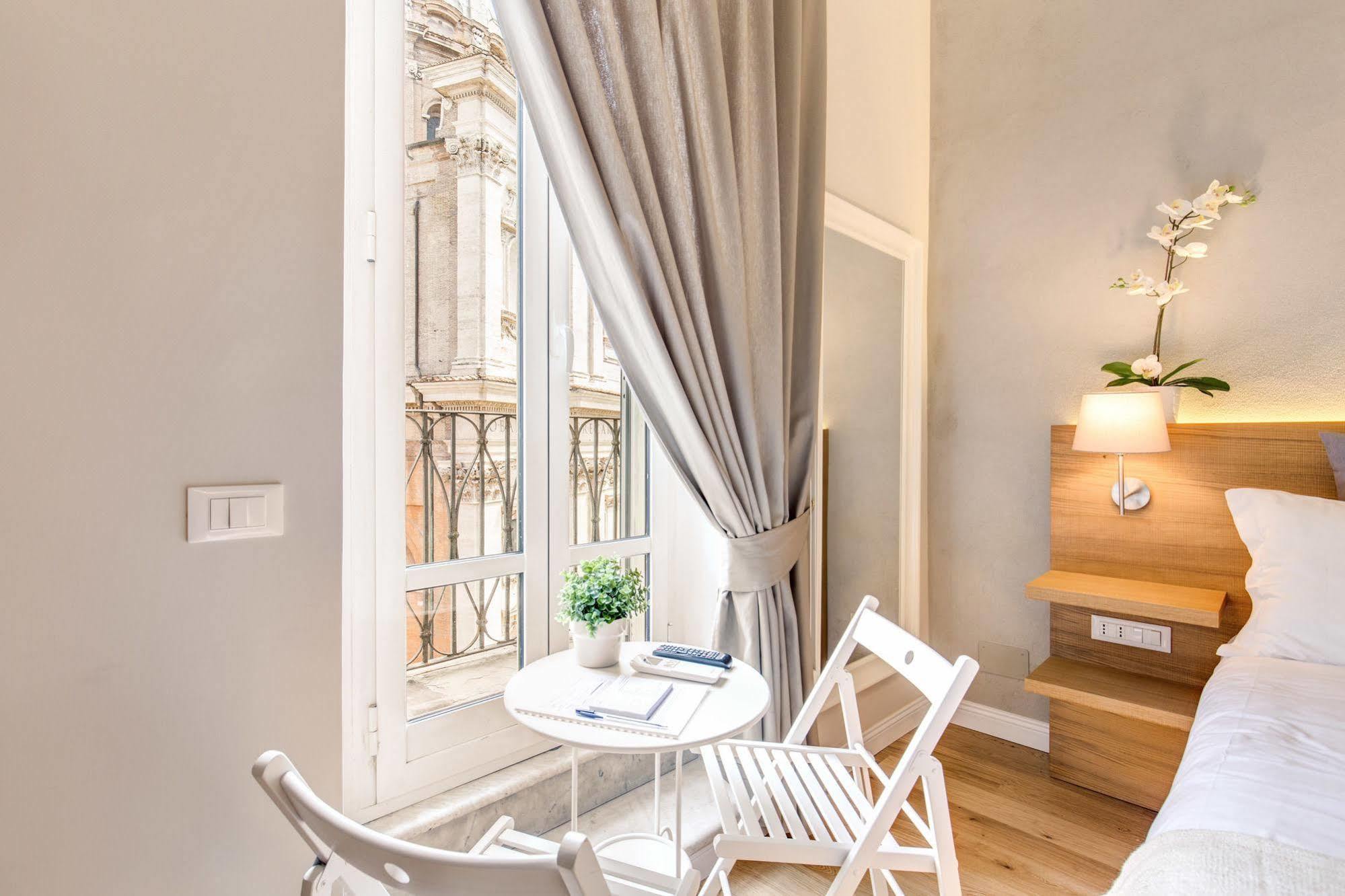 The Spanish Suite Campo De' Fiori Roma Exterior foto